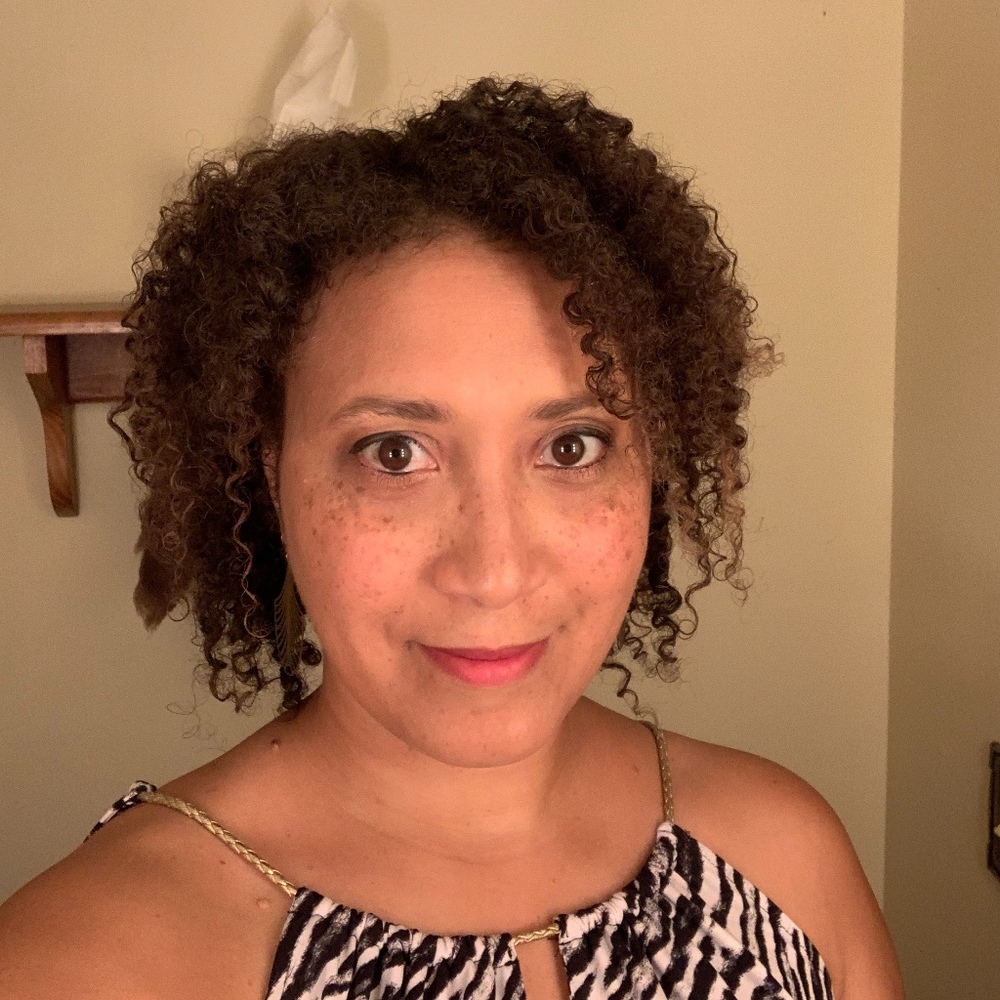 Meet your Posher, Stephanie